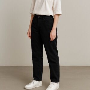 NWOT Gloria Vanderbilt Black Straight Leg Jeans